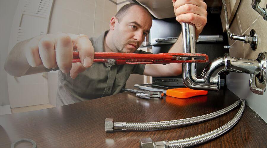 Expert burst pipe repair services in Egg Harbor, WI